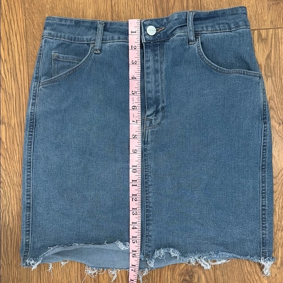 H&M Denim Blue Skirt - Picture 3 of 5